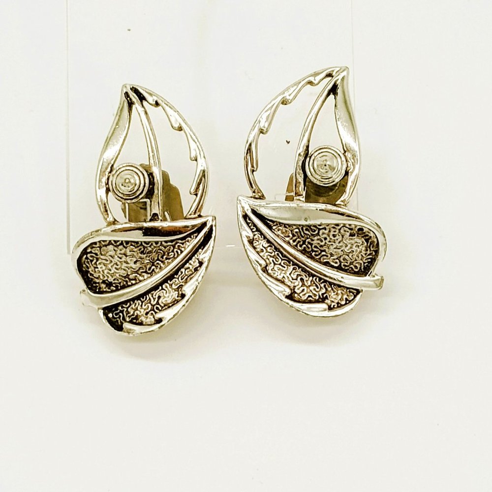 Sarah Coventry Vtg Leaf Earrings Silver Clip On Statement Jewelry